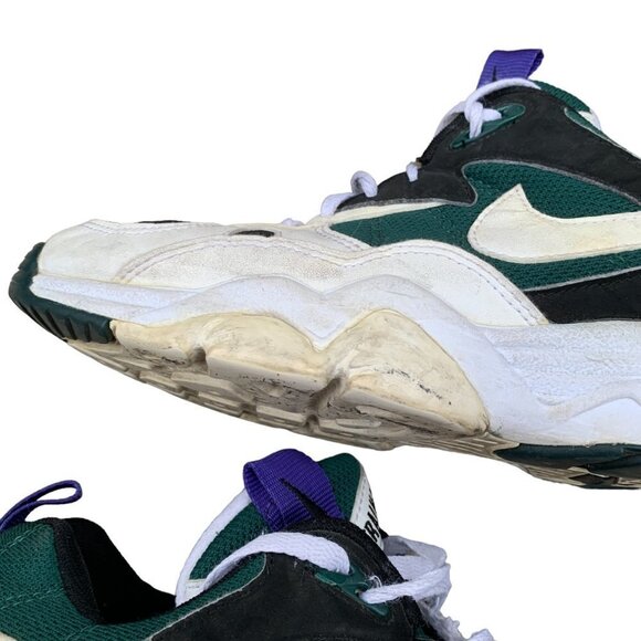 VINTAGE 1994 Nike Shoes Size 10 'Pine Green' - Picture 9 of 15